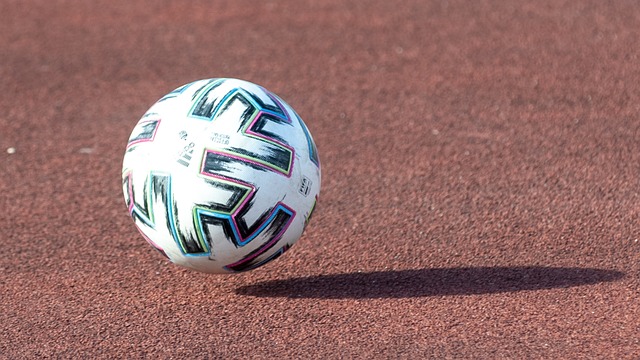 不愿待在俱 不愿待在俱